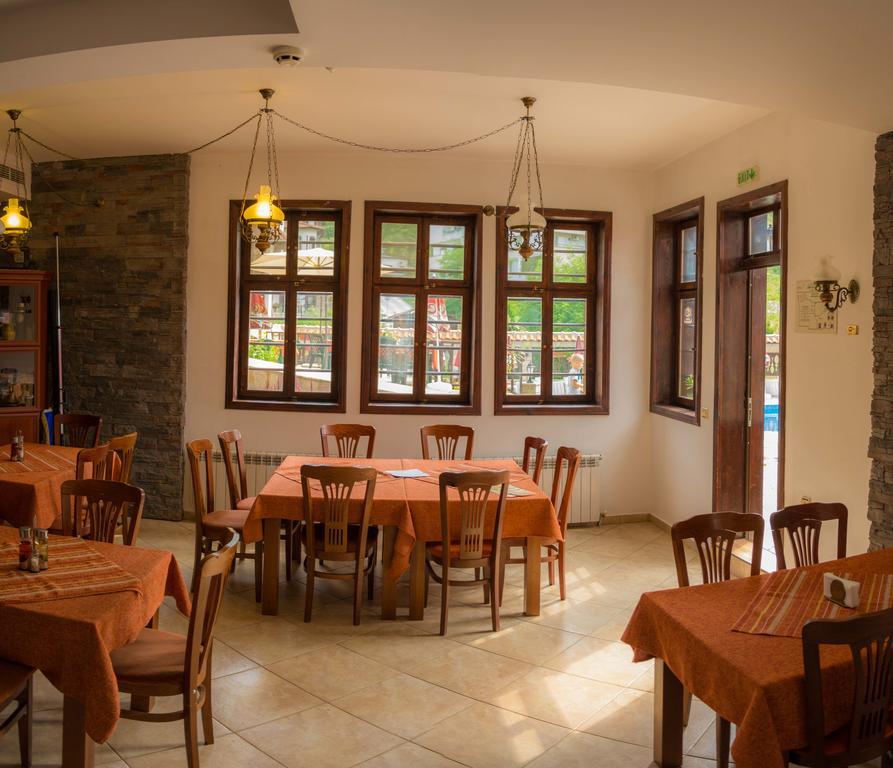 Alexandrov'S Houses Hotel Zlatograd Exterior photo