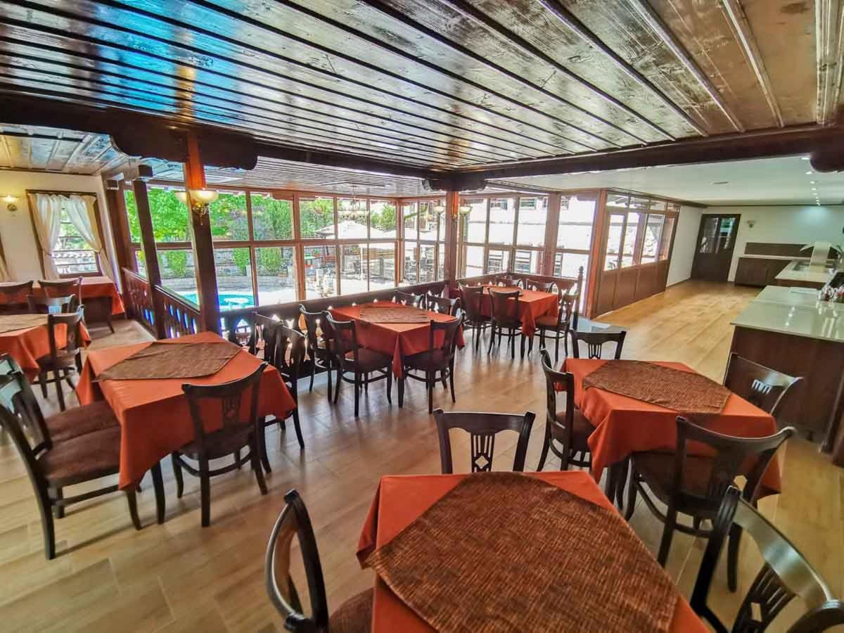 Alexandrov'S Houses Hotel Zlatograd Exterior photo